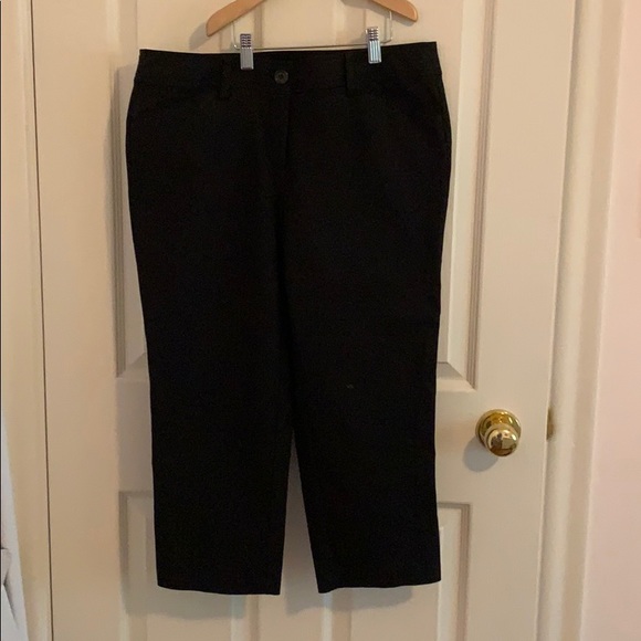 Dalia capris - Picture 1 of 2